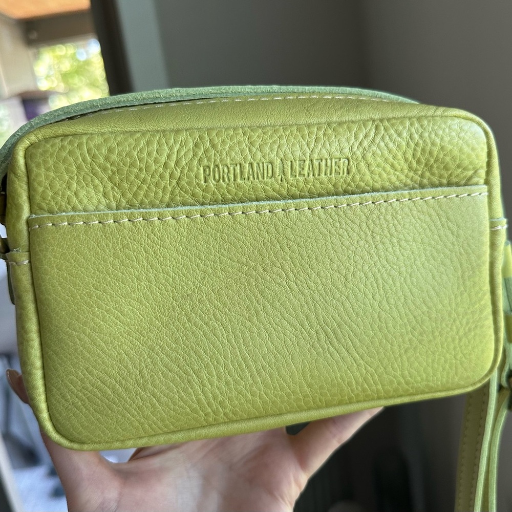 SOLD Sugar Snap Small Camera Bag Portland Leather Goods